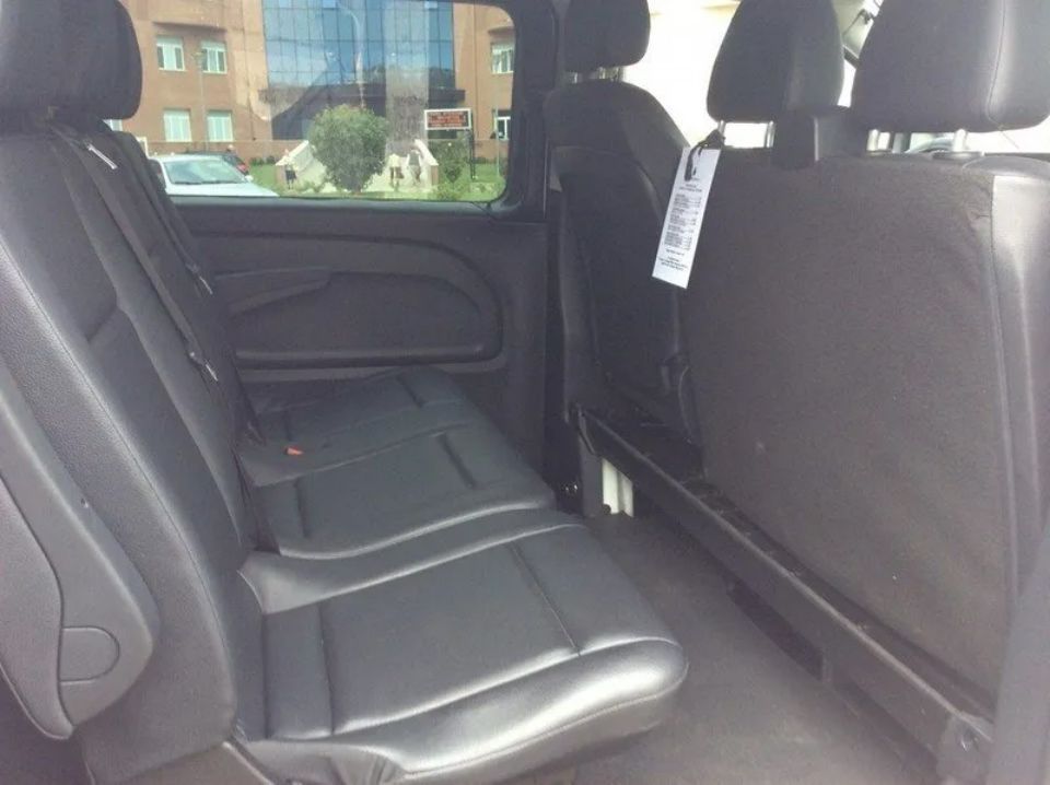 interior del monovolumen