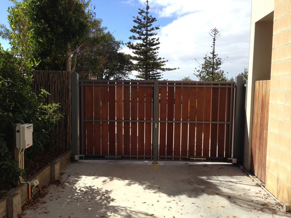 Swing Gates Geelong, Surfcoast, Bellarine VIC Door & Gate Automations