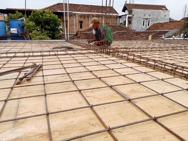 Structural slabs and flatwork