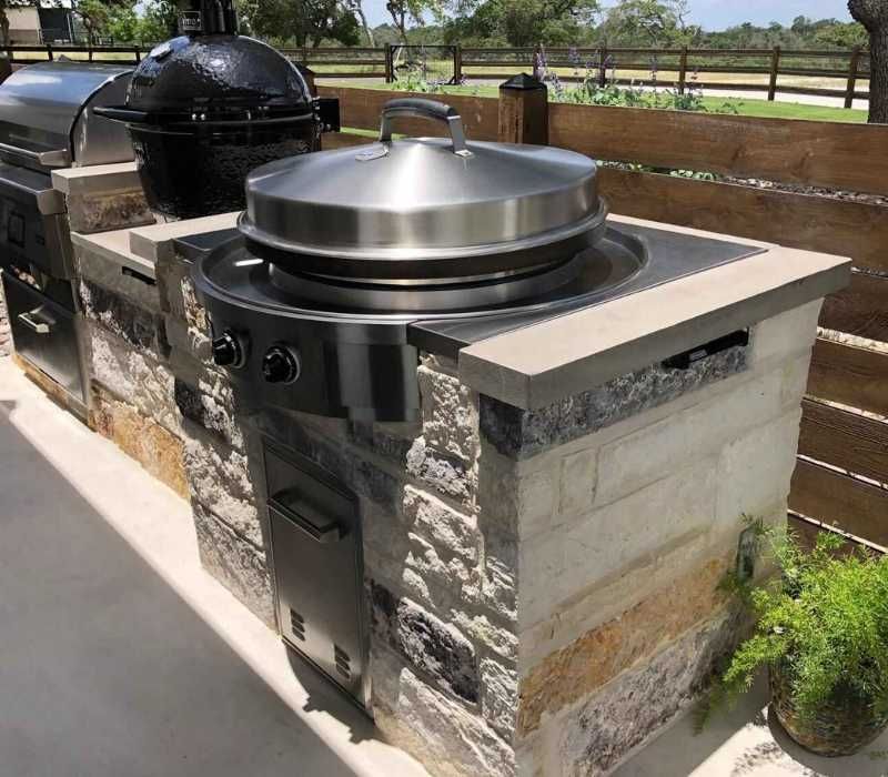 flagstone outdoor kitchen