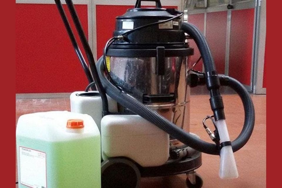 Attrezzatura per pulzie professionali