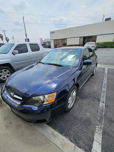Windshield Replacement in Redlands, CA Windshield Replacement in Redlands, CA