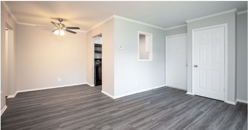 Interior photo of an empty apartment
