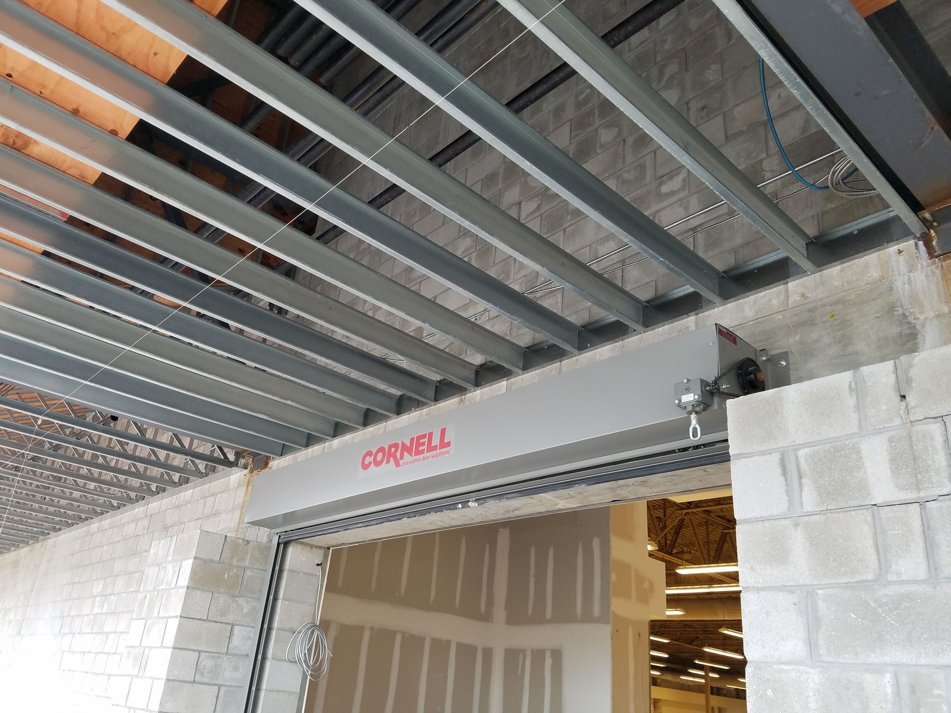 A ceiling with the word cornell on it