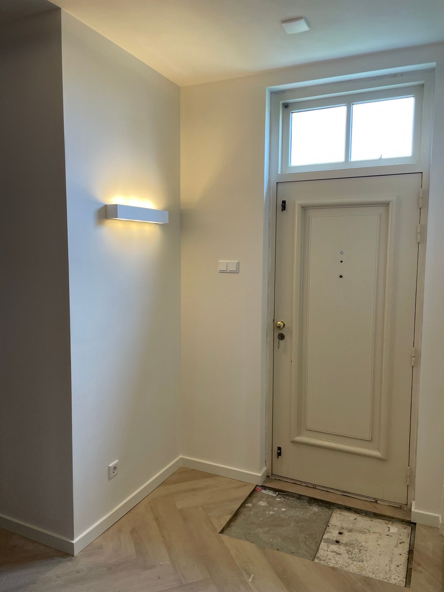 ASFF Alicante connect lights AllServicesFrankFransen Munstergeleen lampen installeren Benidorm electrician lights