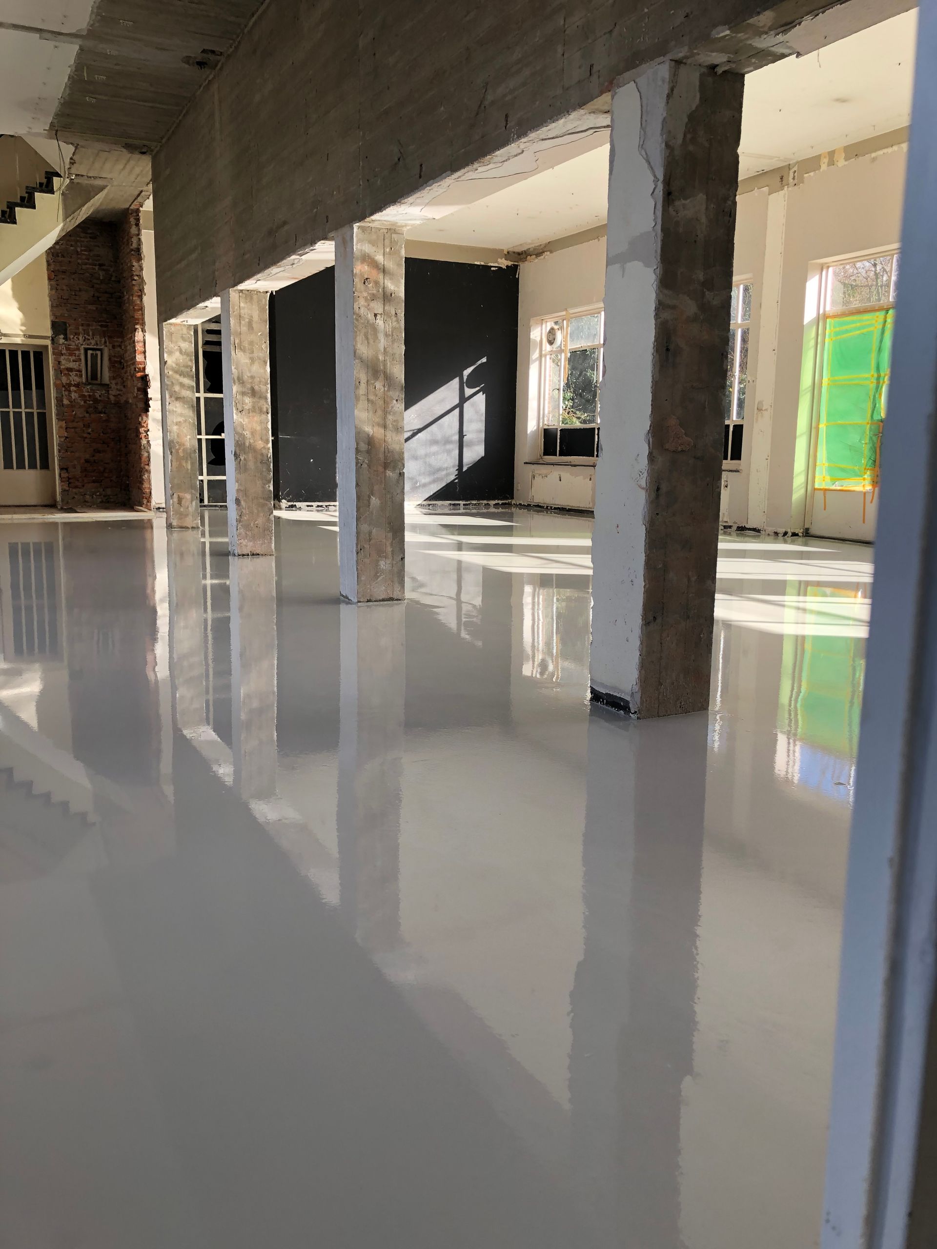 ASFF Alicante AllServicesFrankFransen Munstergeleen gietvloer egaline Benidorm contractor floor leveling
