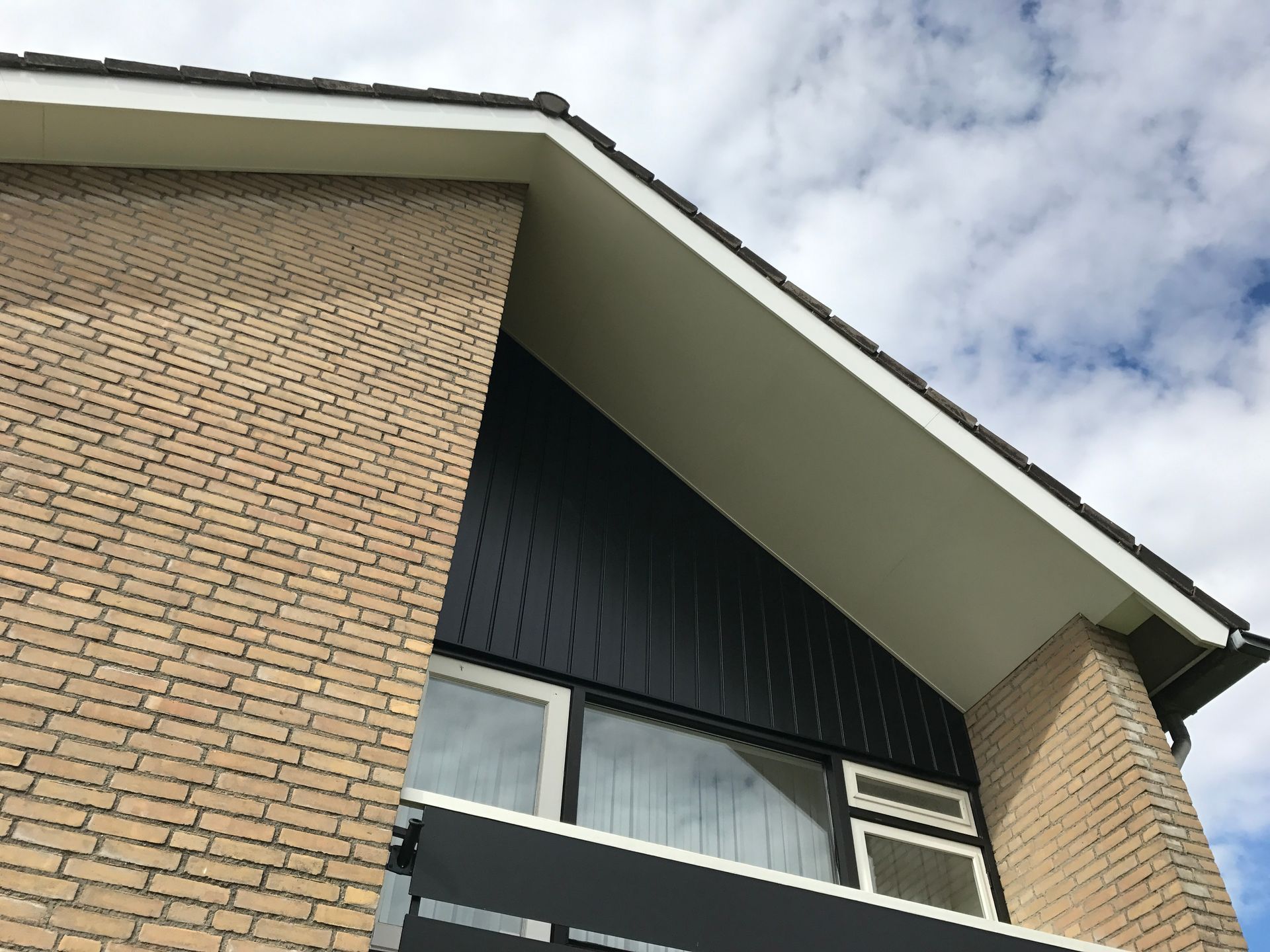 ASFF Alicante roofing AllServicesFrankFransen Munstergeleen dakwerk fascia boards Benidorm dak afwerking