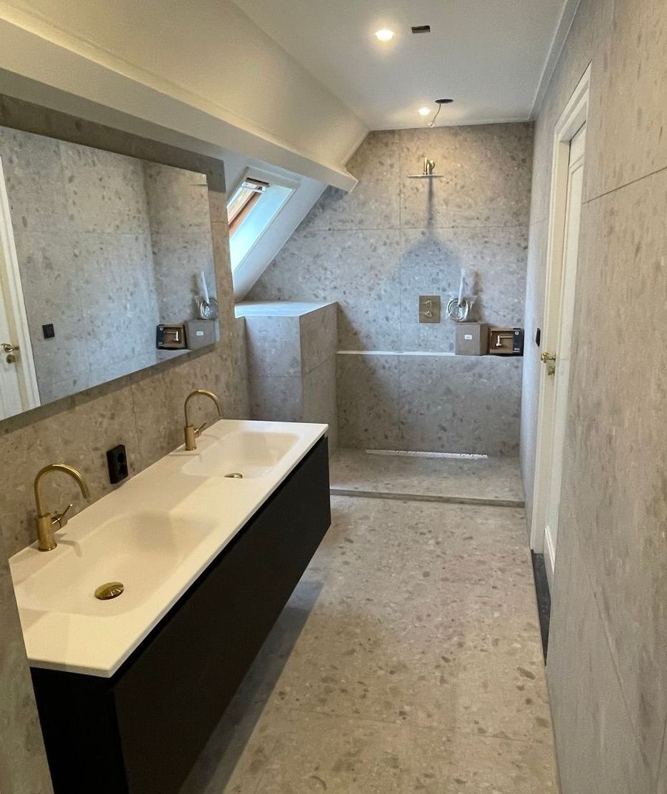 ASFF Alicante design bathroom Benidorm contractor bathroom renovation