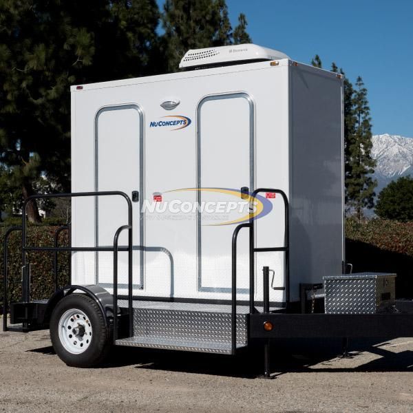 Majestic 2 unit luxury Restroom trailer rental in Downey CA 90242