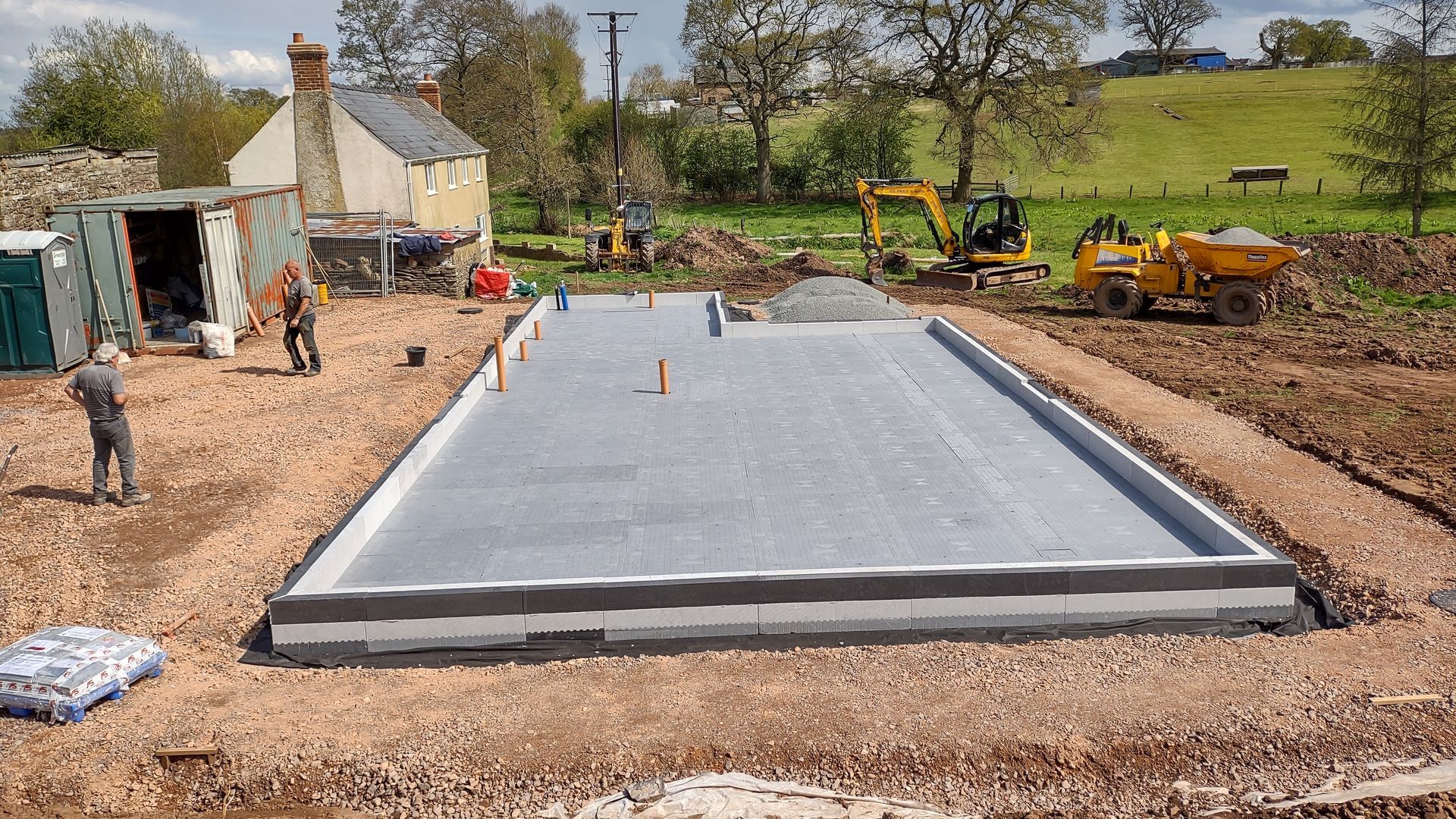 Isoquick edge modules