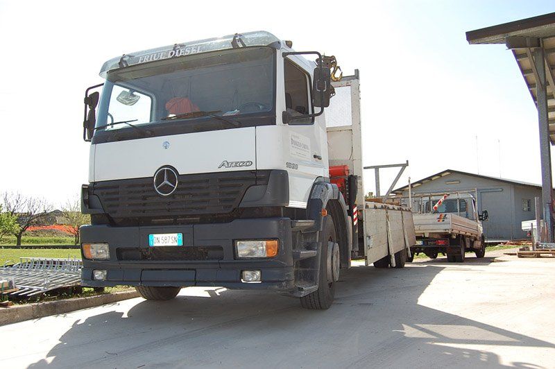 mezzi professionali per il trasporto delle carpenterie
