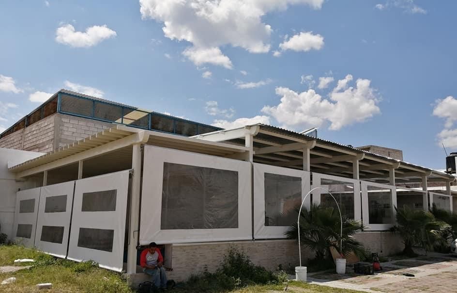 LONAS, TOLDOS, ESTRUCTURAS Y MALLA SOMBRA ESTRUFLEX