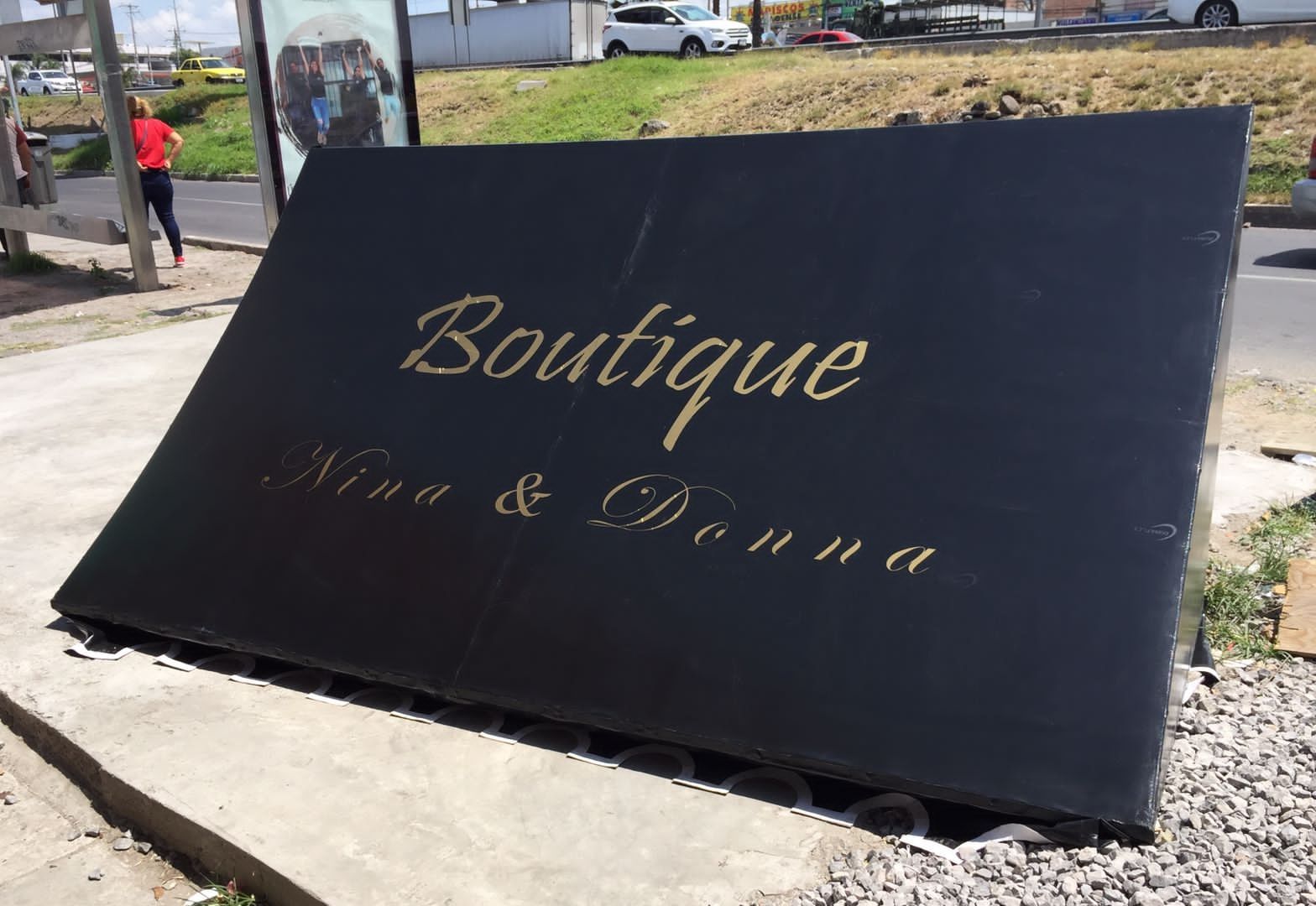 LONAS, TOLDOS, ESTRUCTURAS Y MALLA SOMBRA ESTRUFLEX