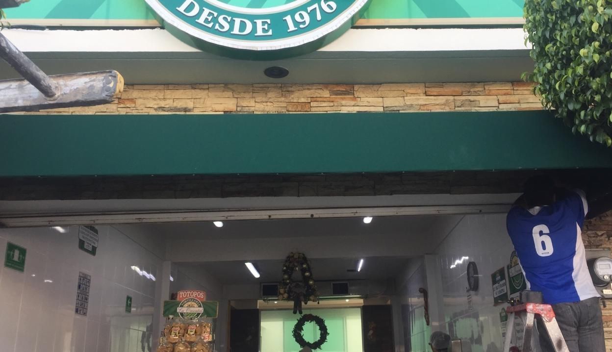 LONAS, TOLDOS, ESTRUCTURAS Y MALLA SOMBRA ESTRUFLEX