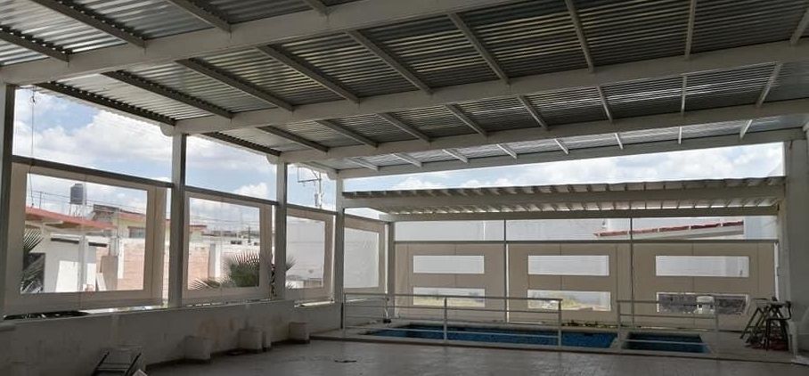 LONAS, TOLDOS, ESTRUCTURAS Y MALLA SOMBRA ESTRUFLEX