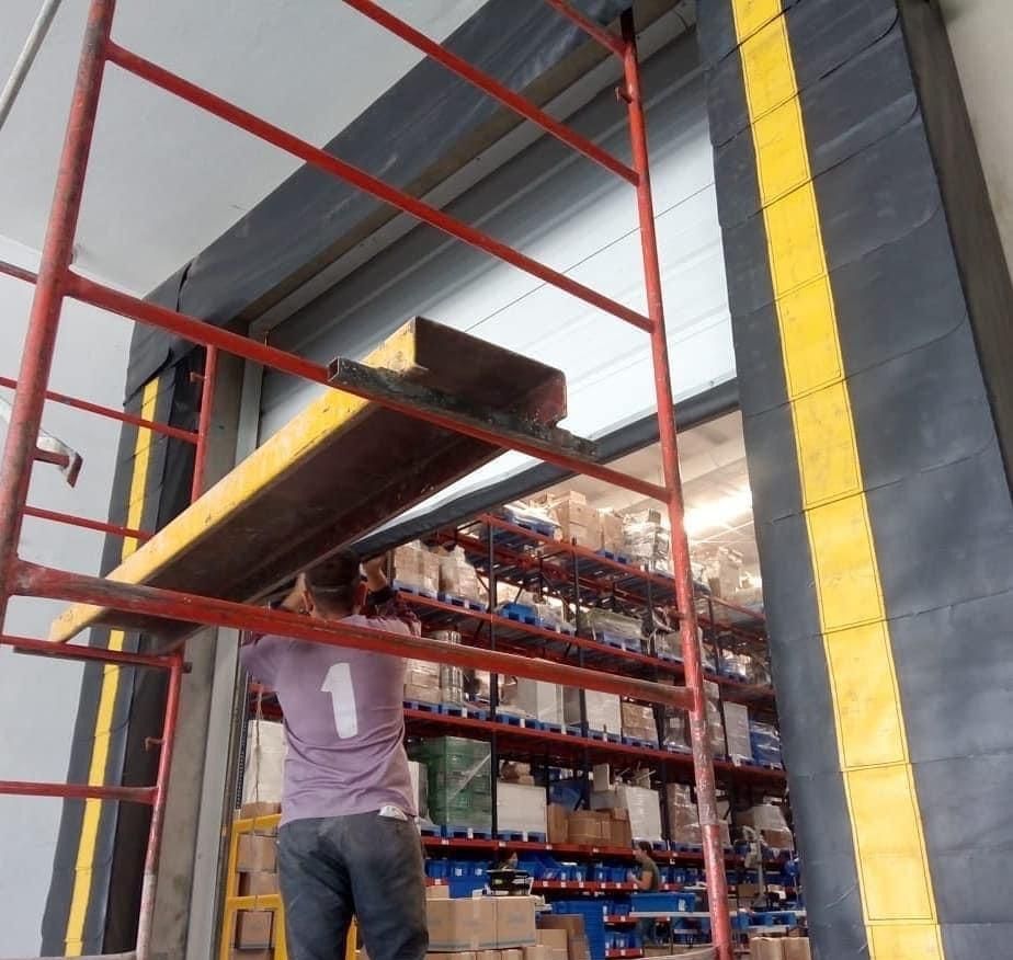 LONAS, TOLDOS, ESTRUCTURAS Y MALLA SOMBRA ESTRUFLEX