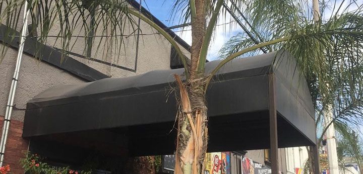 LONAS, TOLDOS, ESTRUCTURAS Y MALLA SOMBRA ESTRUFLEX