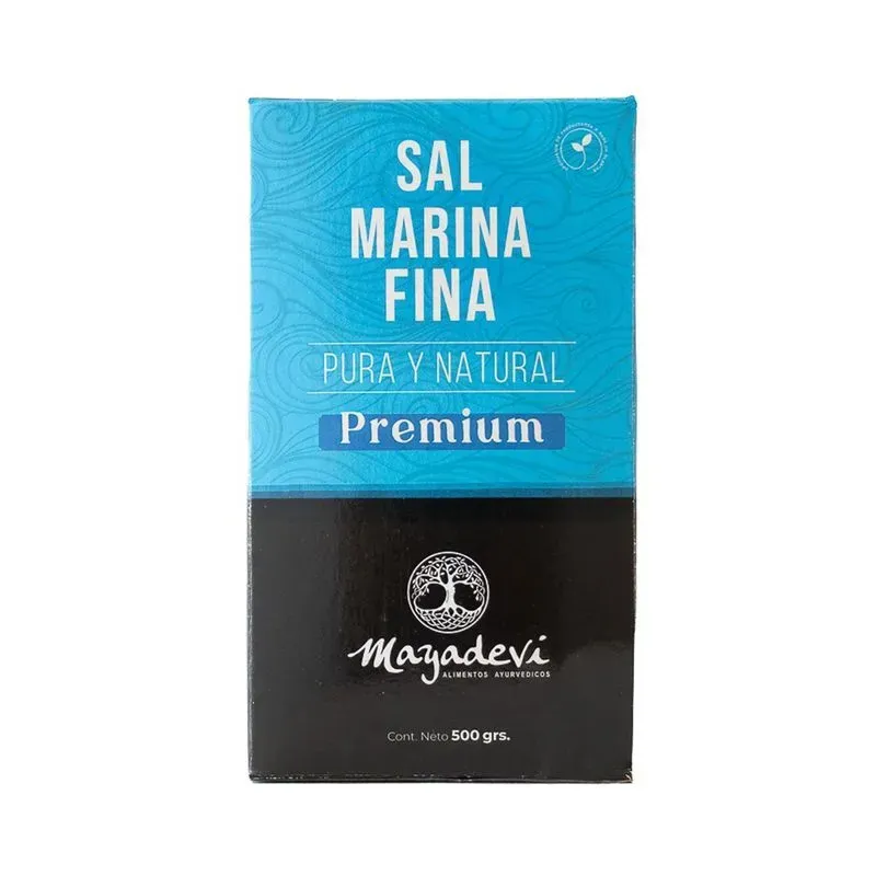 Una caja de sal marina fina pura y natural premium