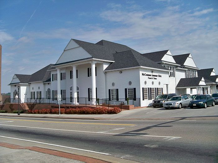 Exterior view of McCammon Ammons Click Funeral Home Inc in Maryville TN.