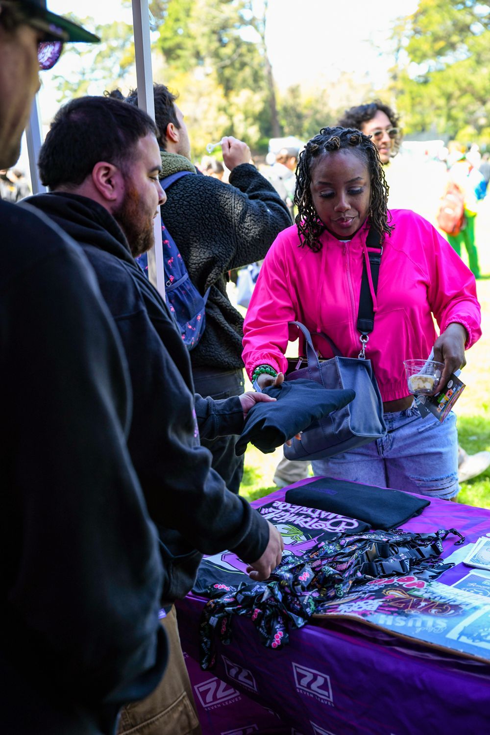 Hippie Hill Seven Leaves