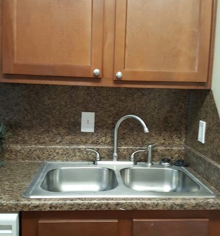 Granite counter top kitchen sink