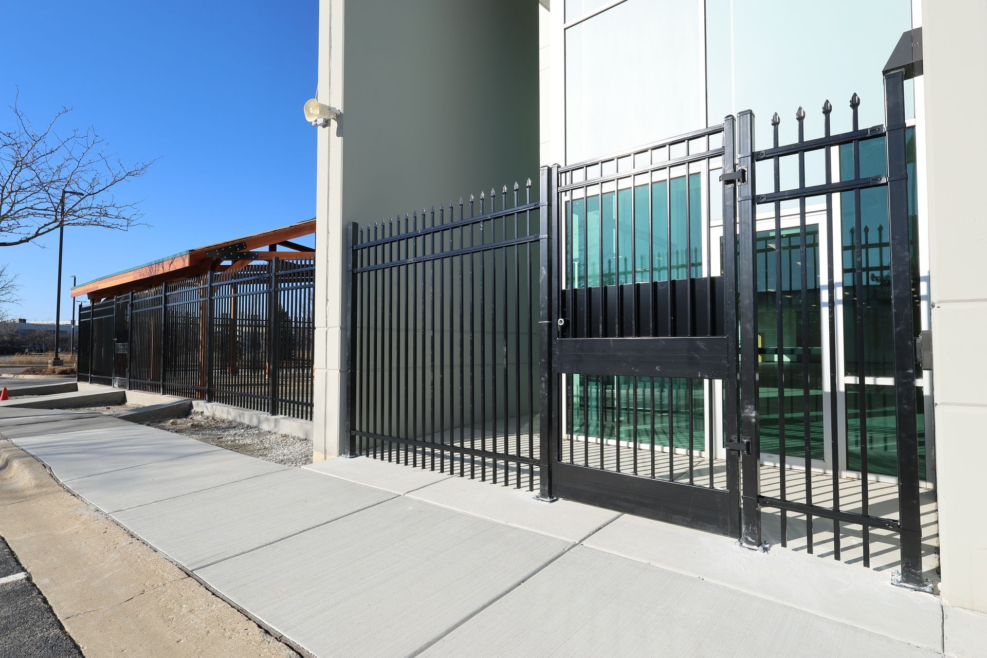 commercial fence installation Illinois