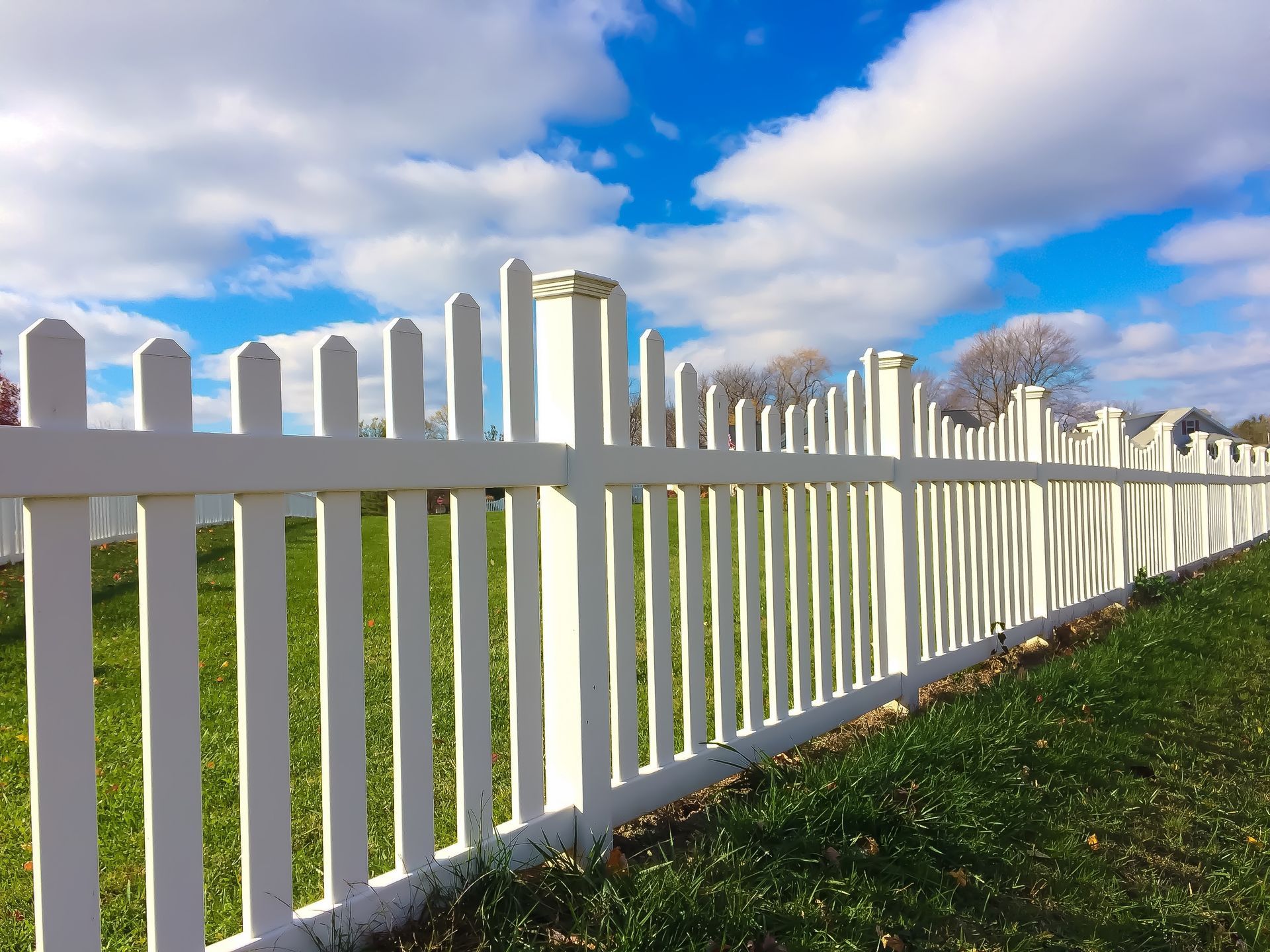 Commercial picket fence installation illinois