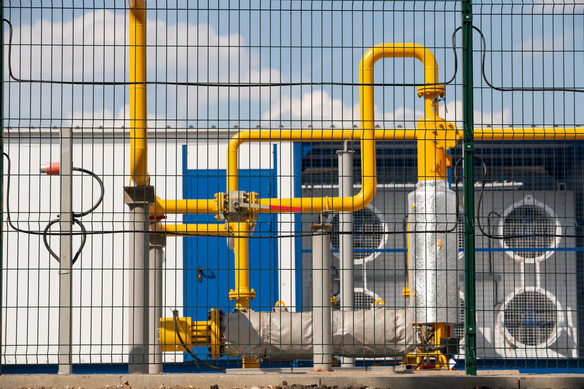 industrial security fence installation illinois