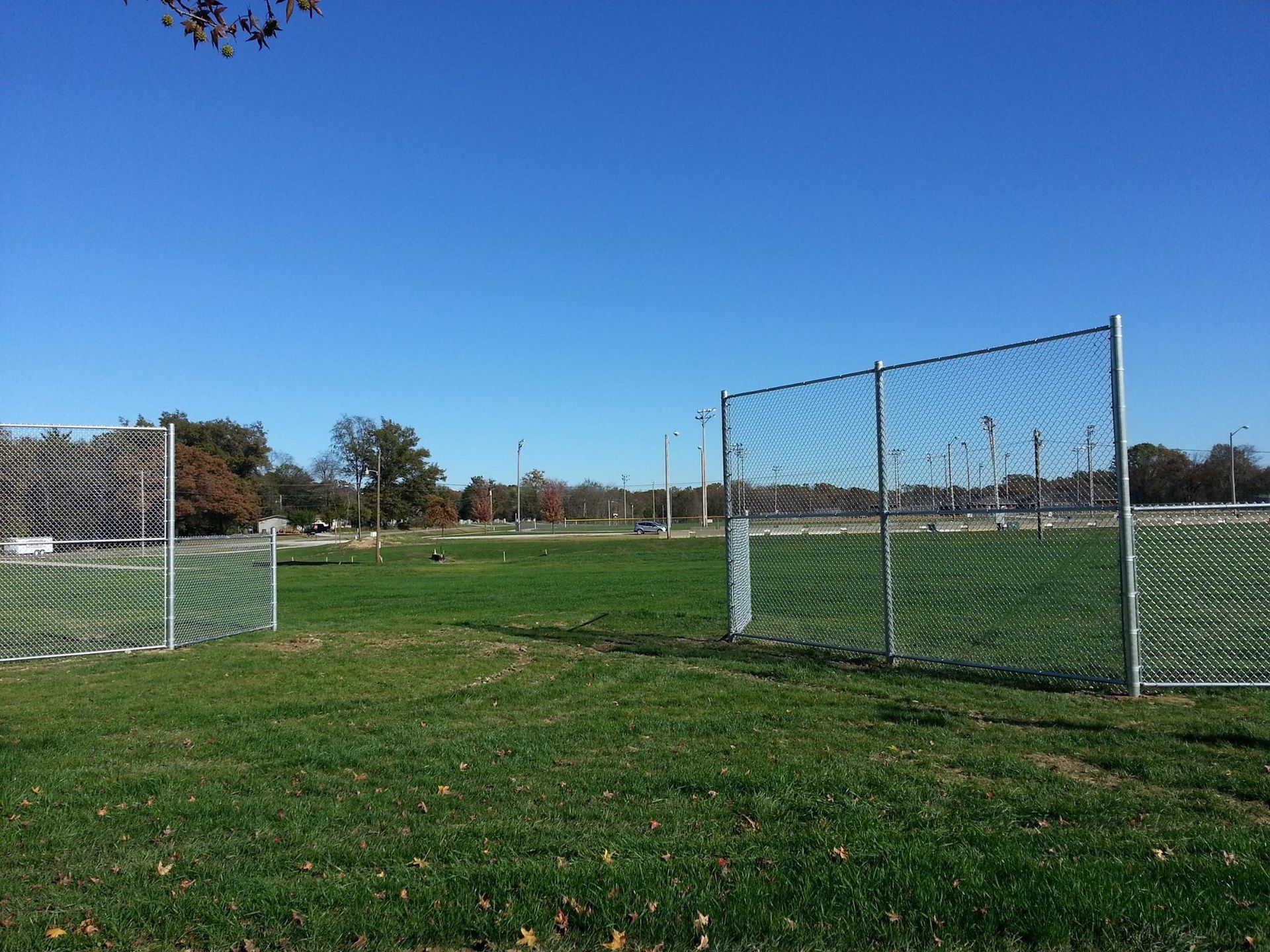 commercial chain link fencing illinois