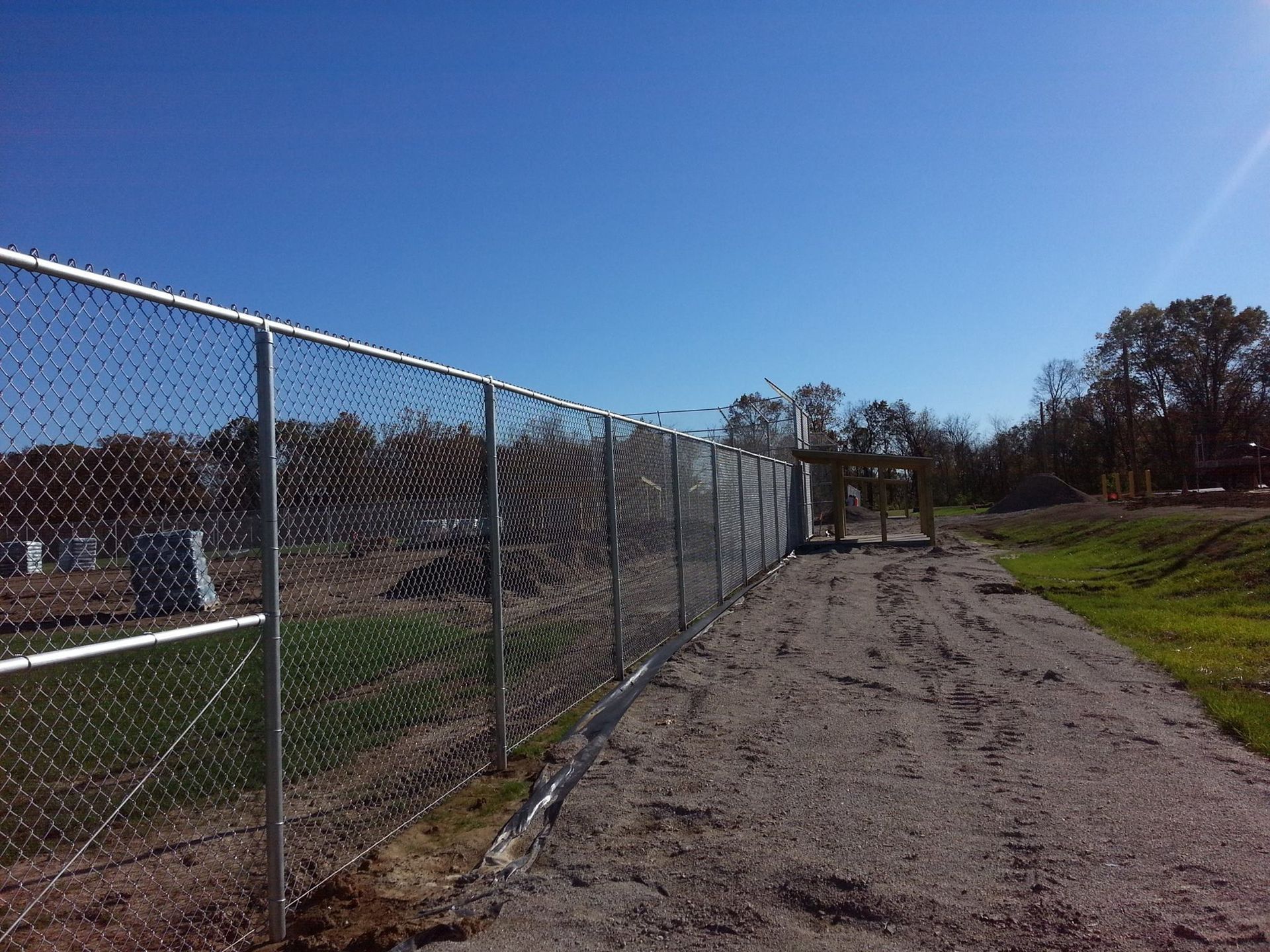 commercial chain link fencing illinois