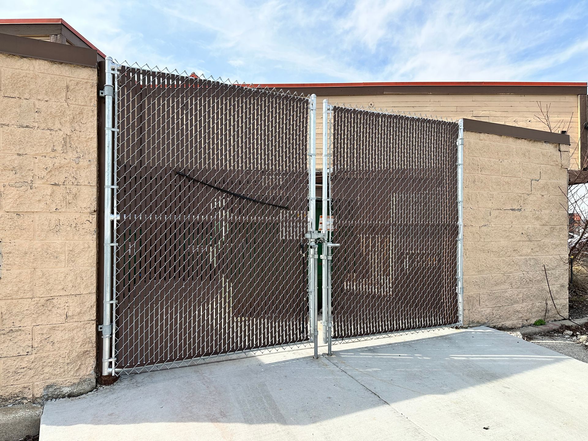 illinois commercial fencing