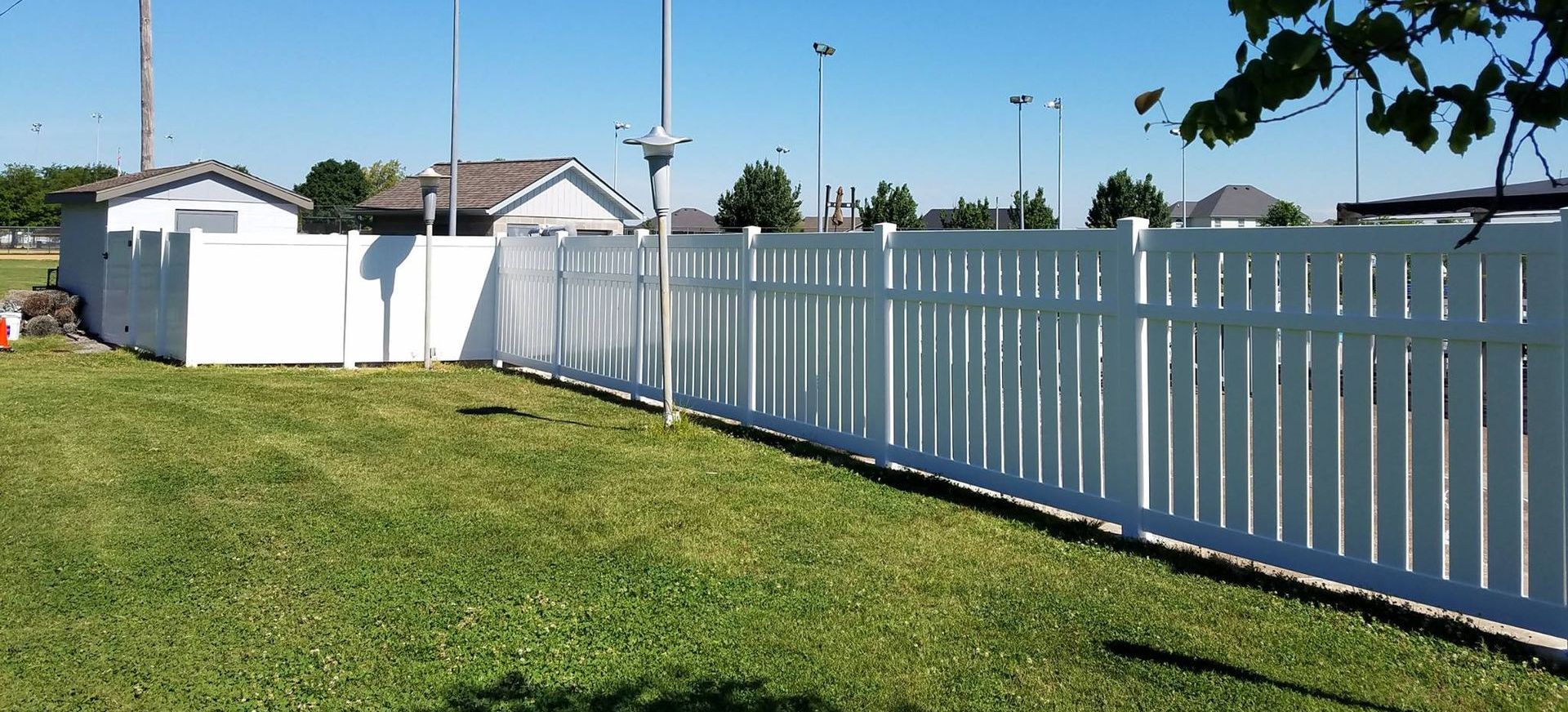 commercial fencing illinois