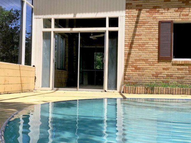 762 NW 22nd Street Pool