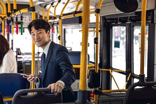 Coreia do Sul oferece atendimento quiroprático em ônibus