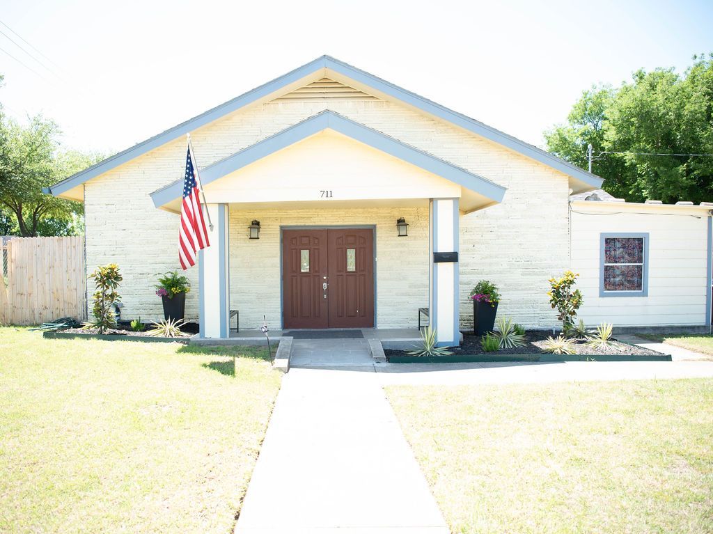 Exterior of ClearPath Cremation Center in Grand Prairie, serving families across Dallas-Fort Worth with local funeral and cremation services.