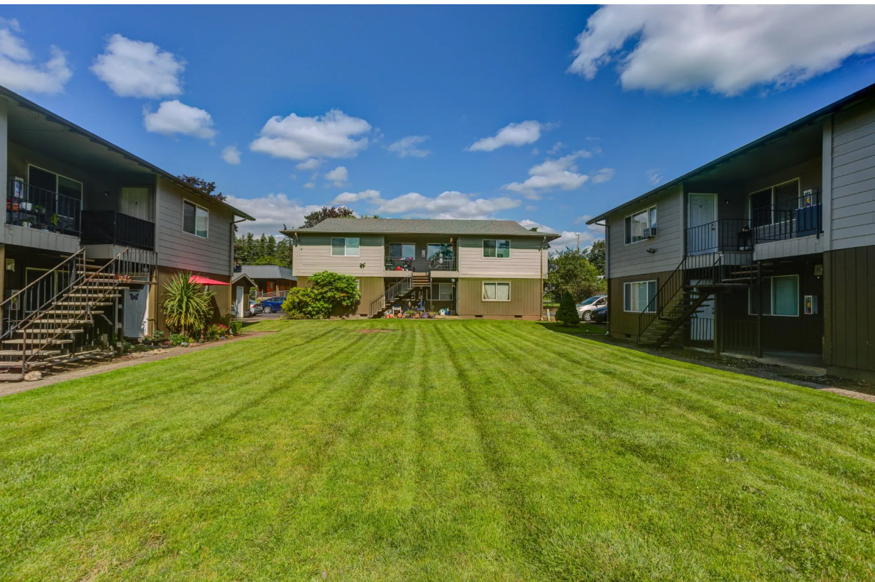 Broadway Apartments Property Photo