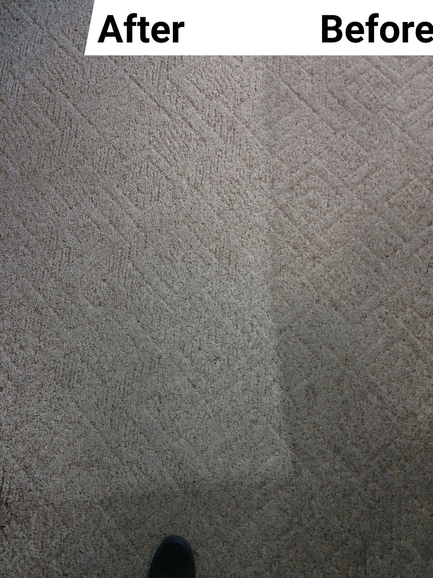 A close up of a pipe with water coming out of it.