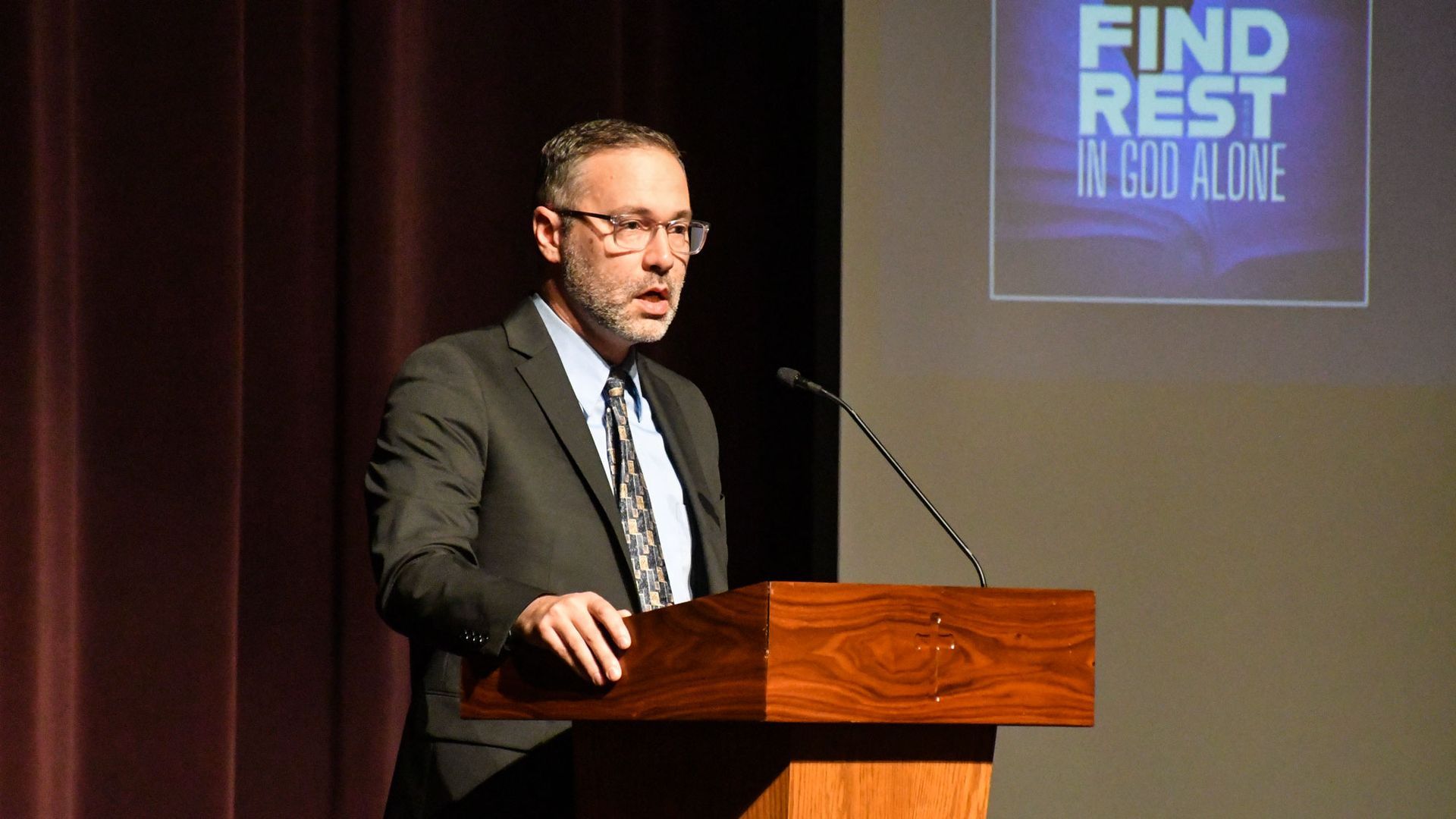 Mr. Jonathan Favorite, speaking at the NHS Induction