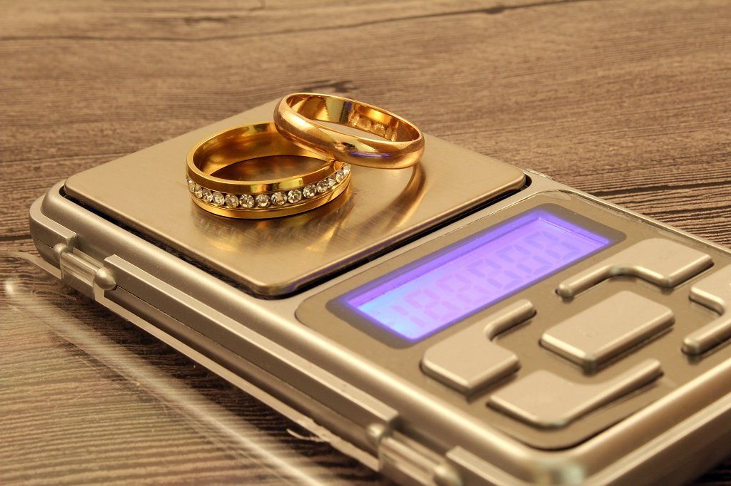 Bilancia digitale per anelli