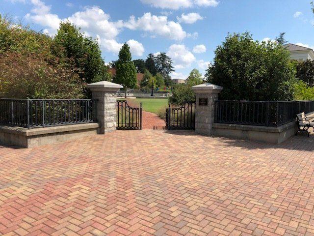 230 West Washington St