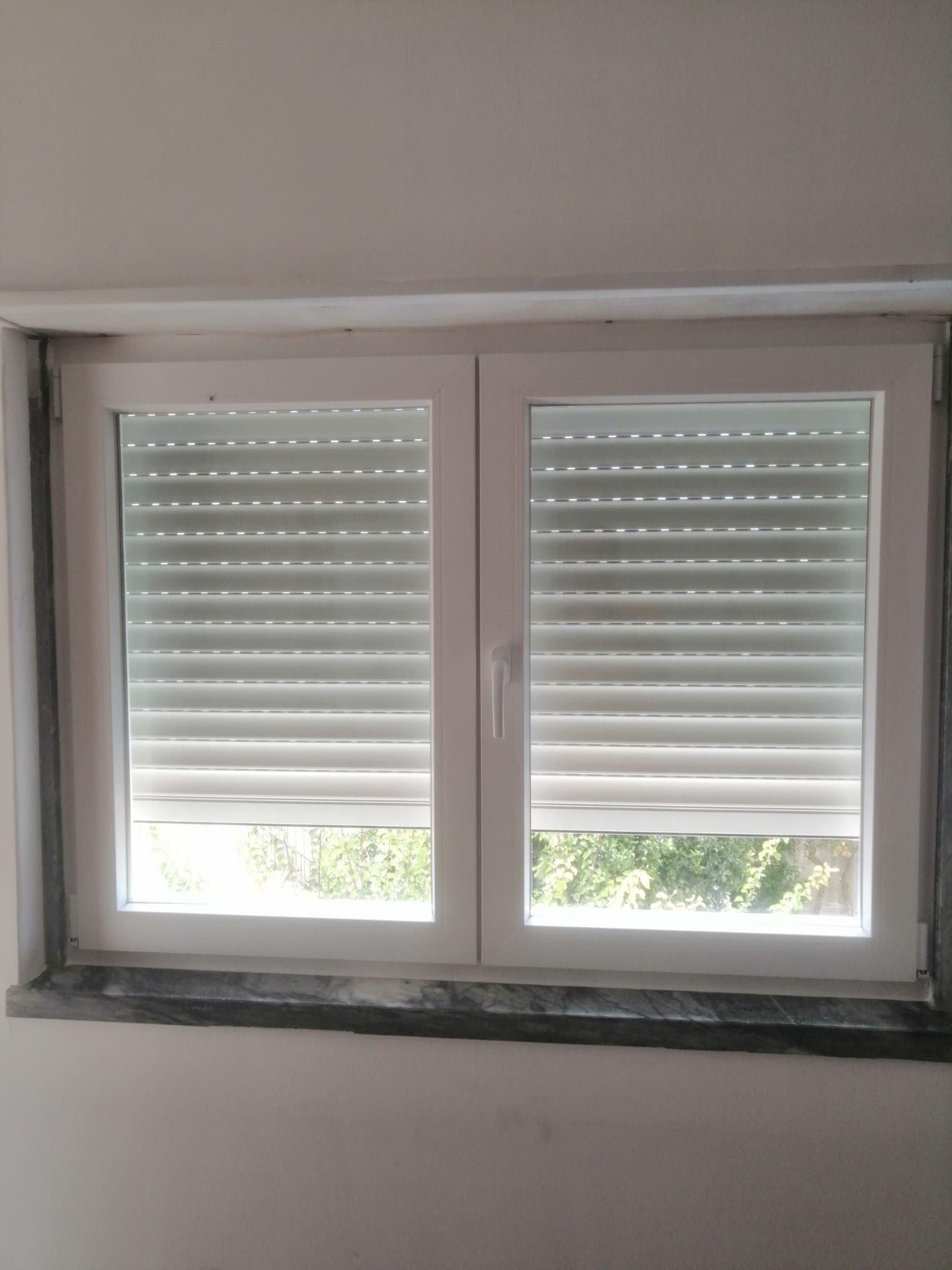 estore térmico manual