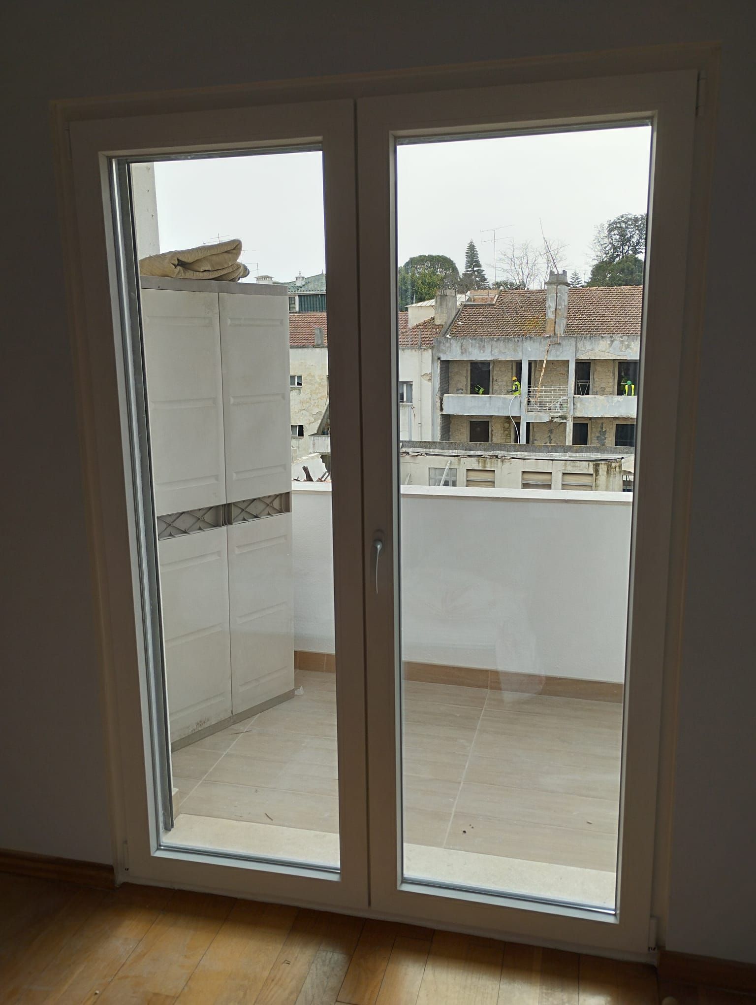 janela pvc quarto Queluz