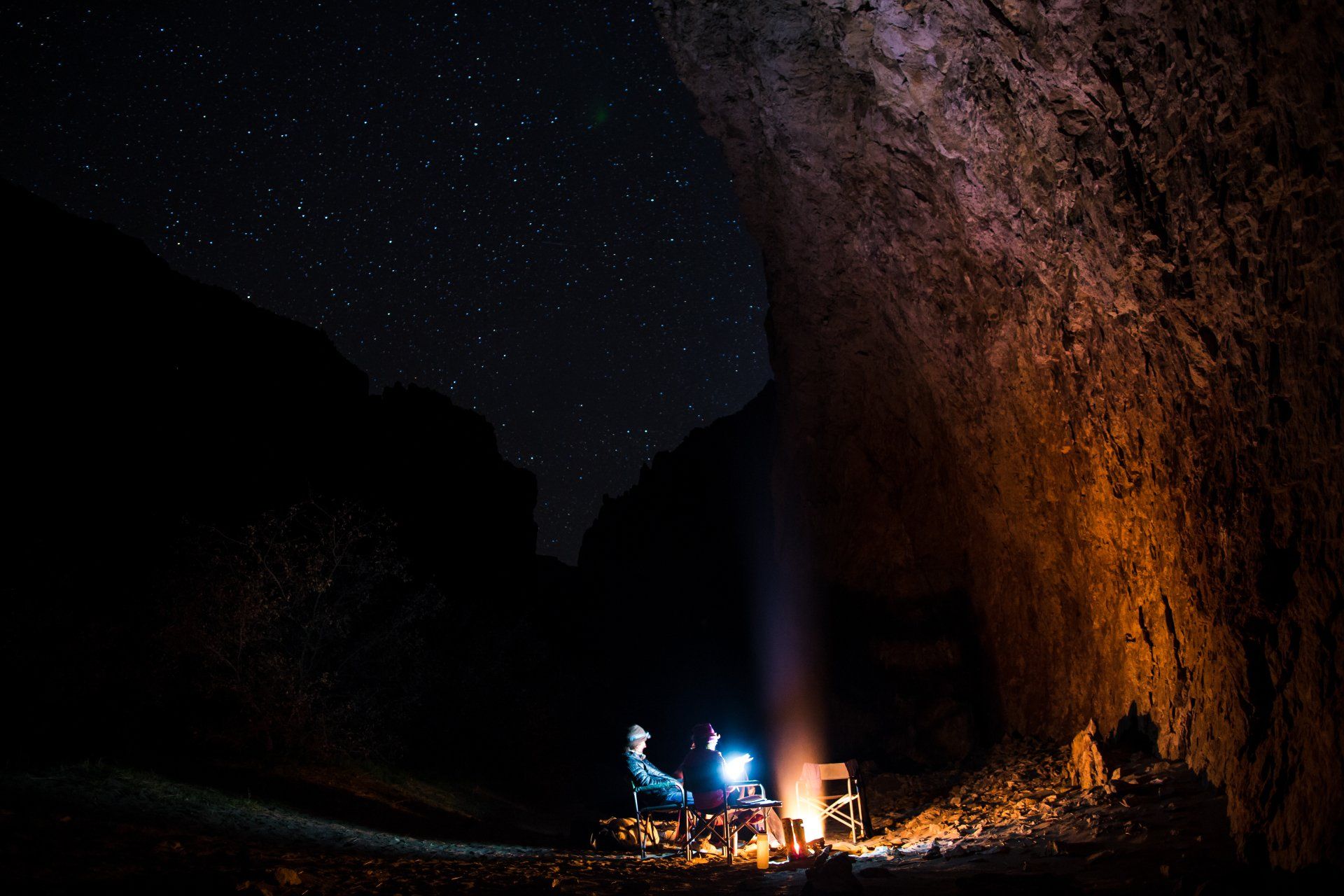 Stargazing gets a whole new meaning in the deep, dark river canyons of the Owyhee River. 