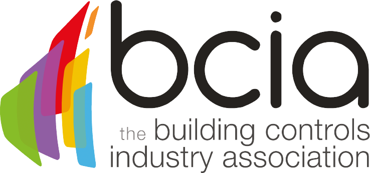 A black and white logo with a flower in the middle of a circle. Safe Contractor Logo