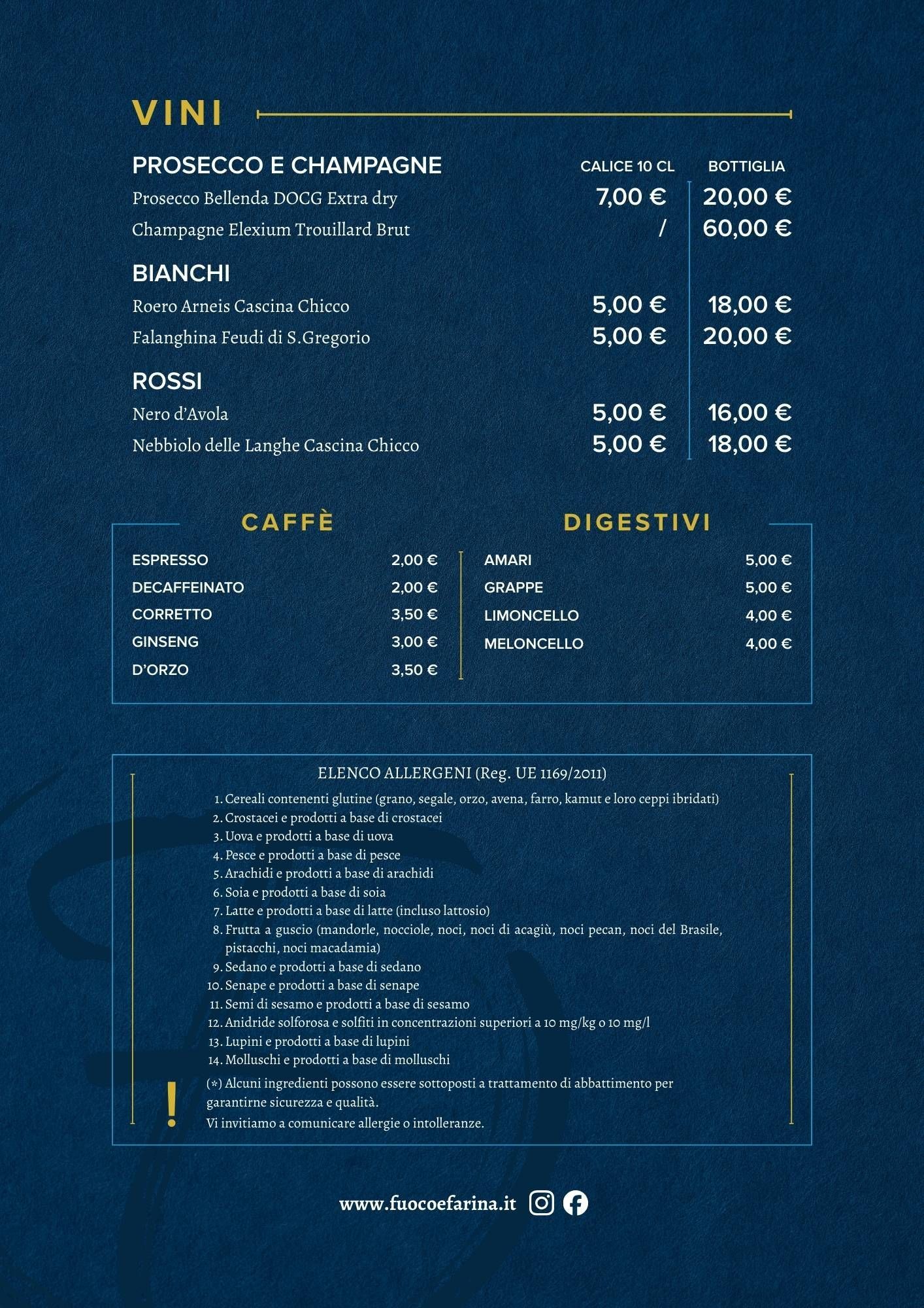 Un menù con vini, caffè e digestivi e relativi prezzi, visualizzati in testo bianco su sfondo blu scuro.