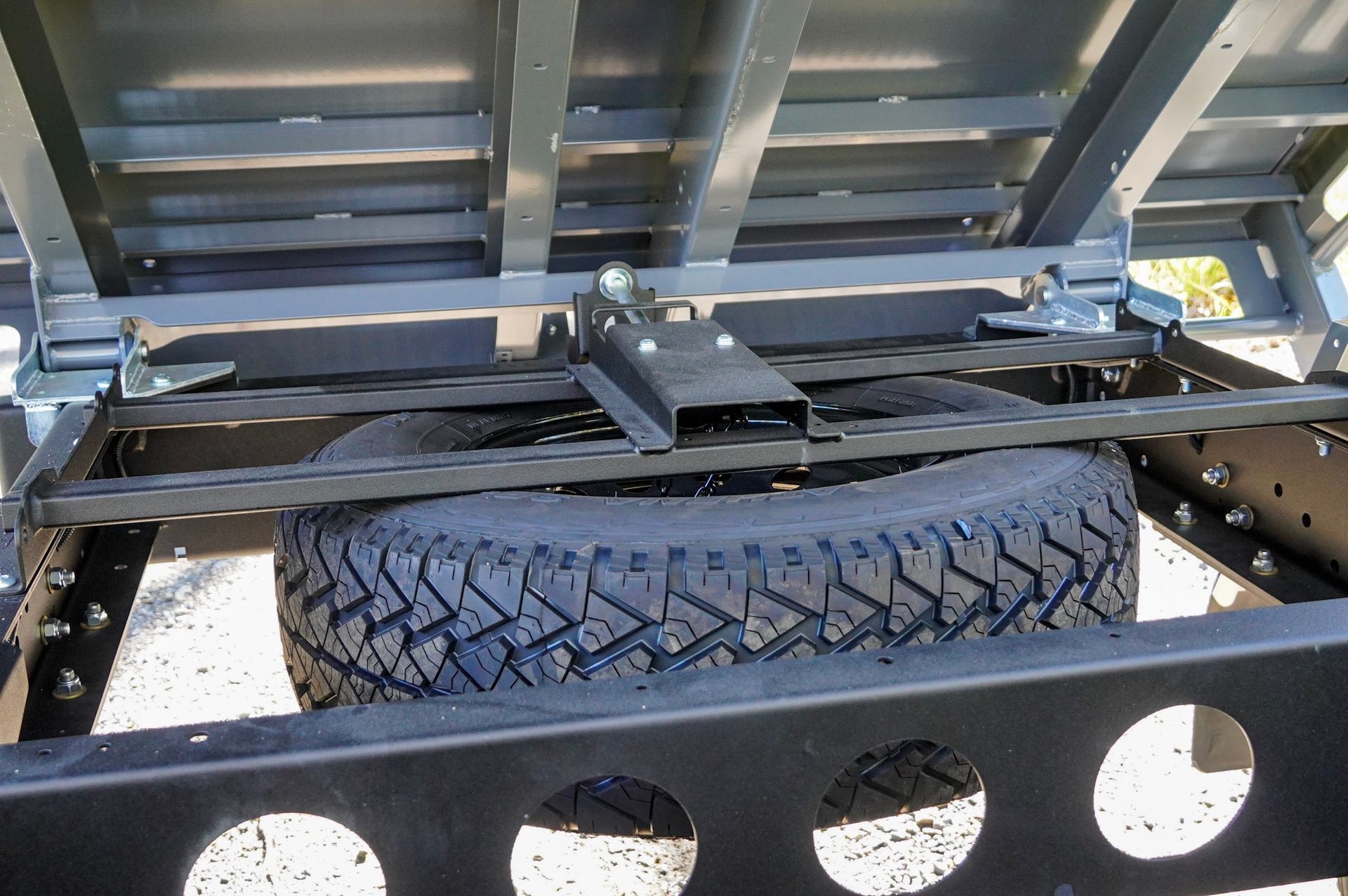 Cruisemaster DO45 coupling on the 4.5-tonne rated chassis of an ox trailer built for the construction industry.
