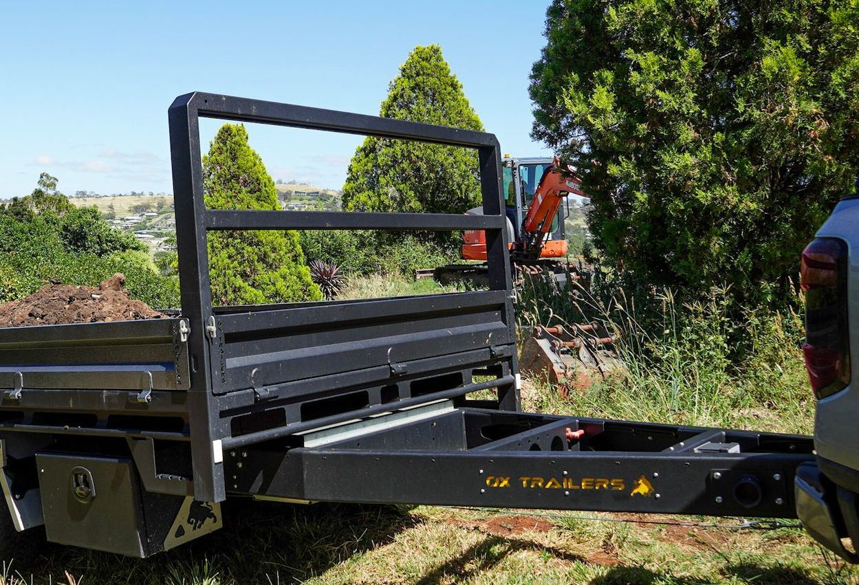 Removable headboard of the Vortec global rear tipper