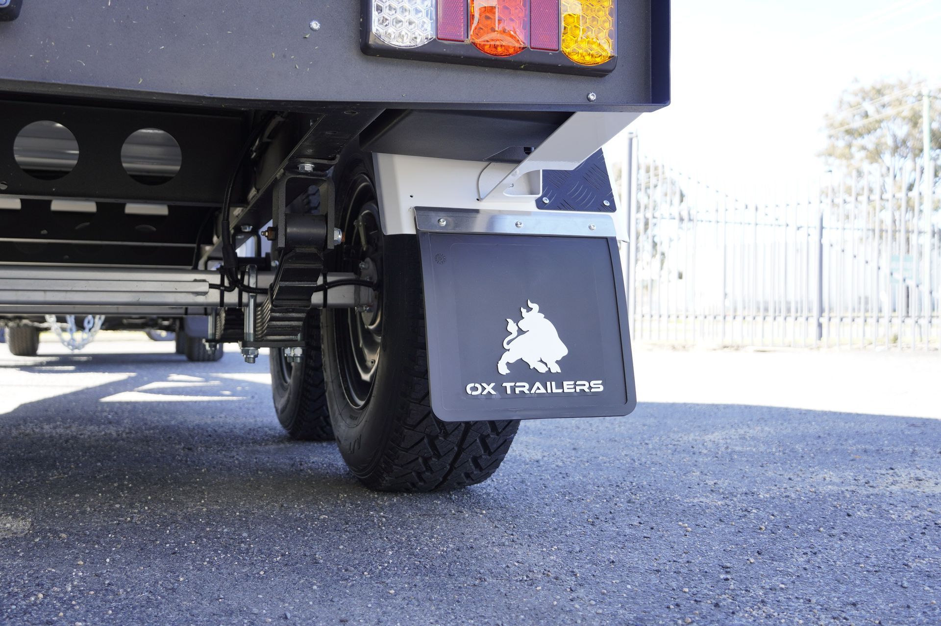 front fill point of undertray diesel tank on ox trailers 6m flat top trailer for construction company Gee Building.