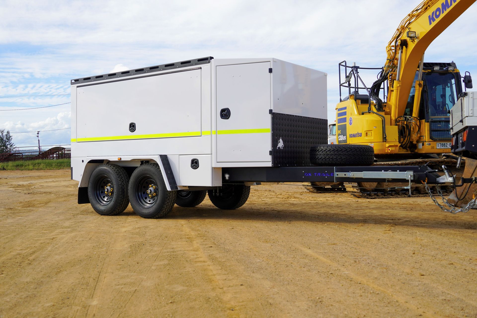 isometric view of a service trailer, showing size.