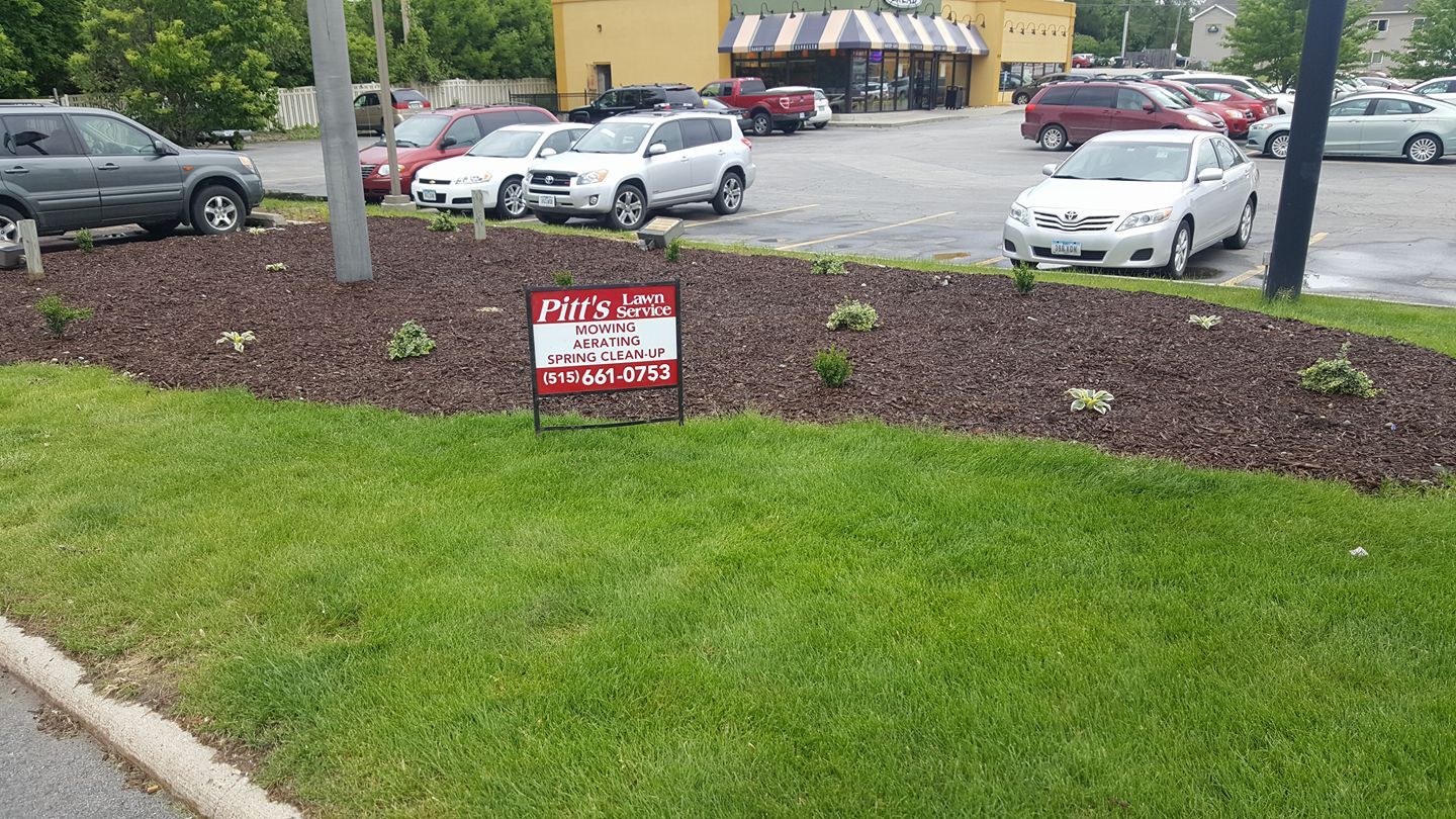 Lawn Care Services in Johnston, IA